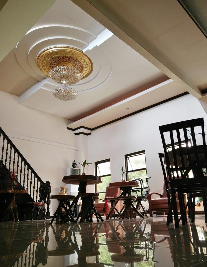 Third & Sean'S Place ليغاسبي المظهر الخارجي الصورة