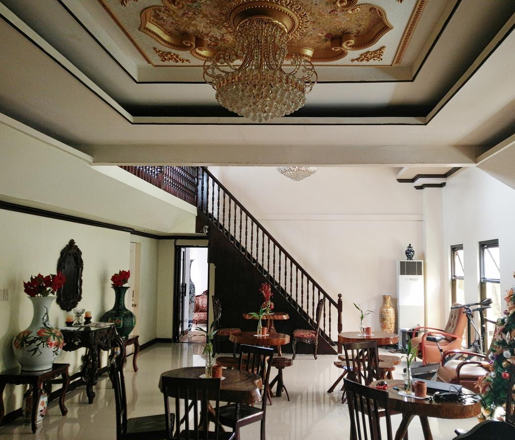 Third & Sean'S Place ليغاسبي المظهر الخارجي الصورة